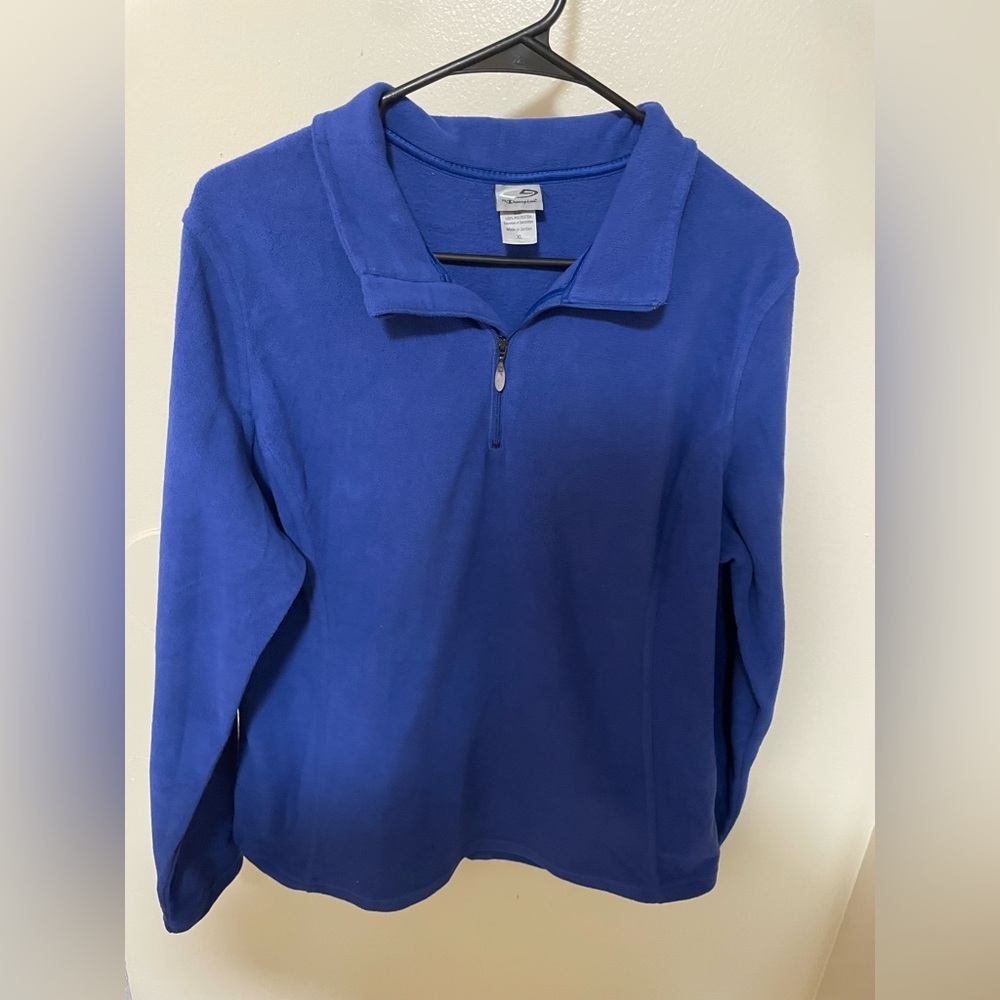 ✨Women’s Champion C9 Blue Pullover Size Xl